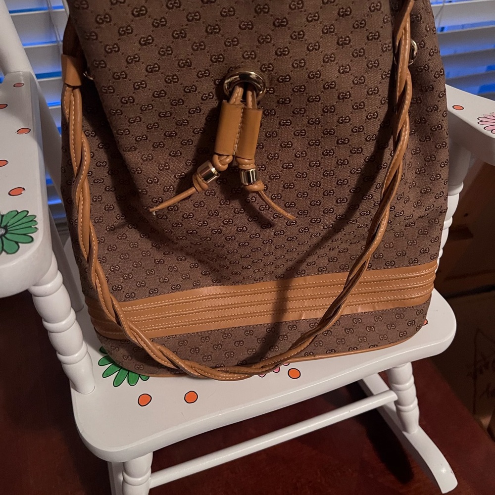 Gucci Monogram purse - like new